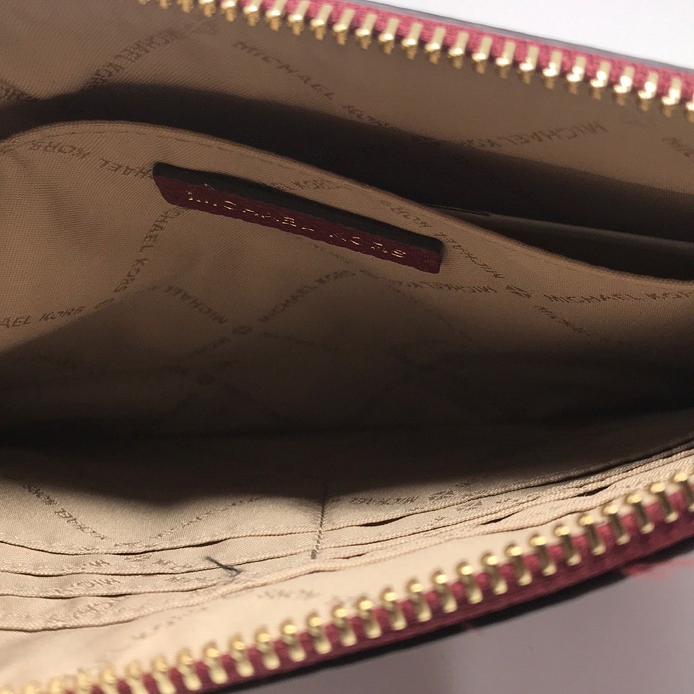 Michael Kors Hand Clutch 
9.5” x 7” - Picture 4 of 5